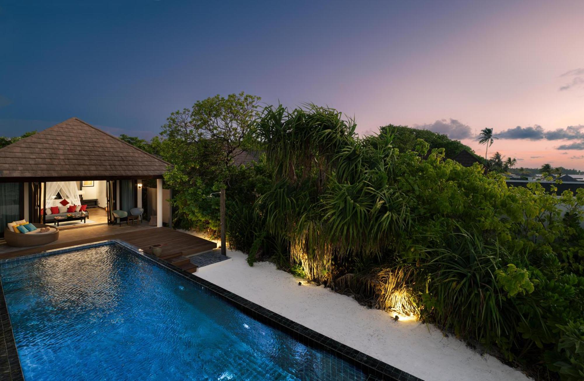 Kanifushi Beach Villa Pool,1523986399:JPEG